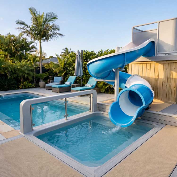 Piscines et toboggans aquatiques en fibre de verre